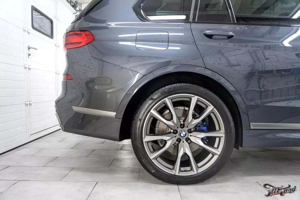 BMW X7M50D. Химчистка салона и защита кожи керамикой. Керамика на кузов.